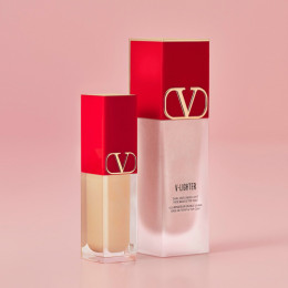 База с сиянием Valentino V-Lighter Dual-Use Liquid Light Face Base&Top Coat