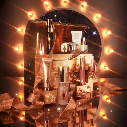 Премиальный набор косметики Charlotte Tilbury Treasure Chest