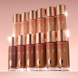 Тональный флюид с эффектом фотошопа Charlotte Tilbury Hollywood Flawless Filter №4 Medium, 30 мл