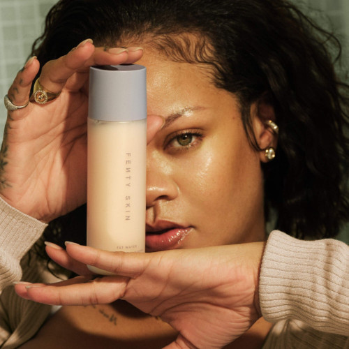 Молочный тонер для лица Fenty Skin Fat Water Hydrating Milky Toner