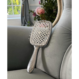 Расческа для волос массажная Серебрянная с белыми зубцами Superbrush Janeke