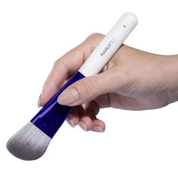 Средняя скошенная плоская кисть для румян и коррекции лица K4* Manly Pro