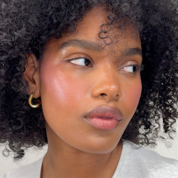 Кремовые румяна Rhode Pocket Blush - Sprinkle