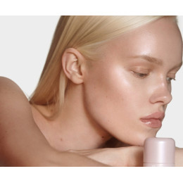 Сияющее молочко Rhode Highlight Milk Lait Effet Lumiere №01
